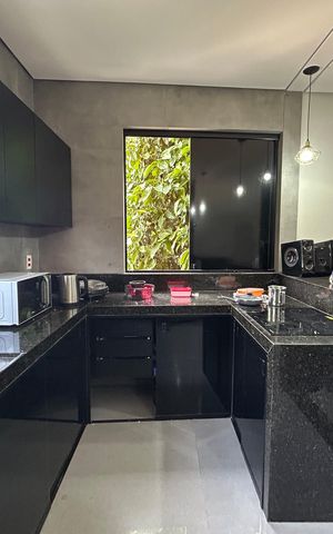 Casa à venda com 599m², 3 quartos e 3 vagas