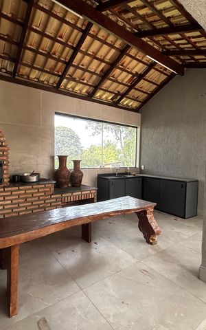 Casa à venda com 599m², 3 quartos e 3 vagas