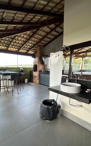 Casa à venda com 599m², 3 quartos e 3 vagas