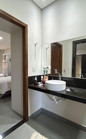 Casa à venda com 599m², 3 quartos e 3 vagas