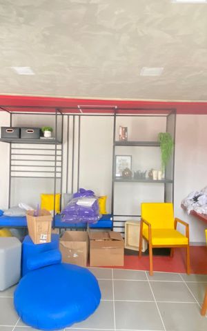 Apartamento à venda com 39m², 2 quartos e sem vagaÁrea comum