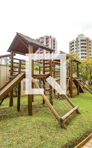 Apartamento à venda com 75m², 1 quarto e 2 vagas Apartamento à venda com 75m², 1 quarto e 2 vagasÁrea Comum