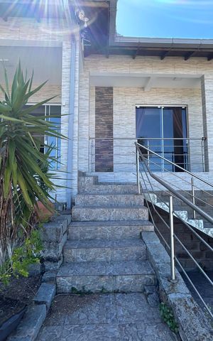 Casa para alugar com 145m², 3 quartos e 2 vagas Casa para alugar com 145m², 3 quartos e 2 vagasQuintal