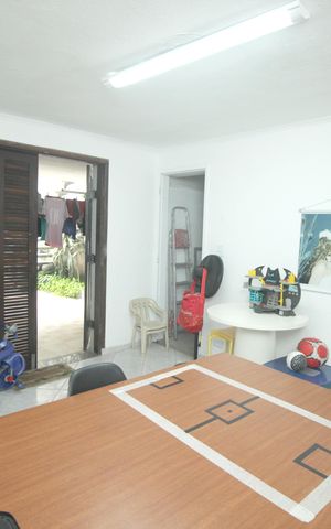 Casa à venda com 127m², 3 quartos e 2 vagasEscritório