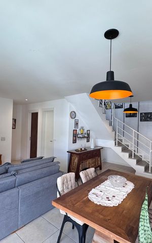 Apartamento à venda com 144m², 3 quartos e 2 vagas Apartamento à venda com 144m², 3 quartos e 2 vagasSala