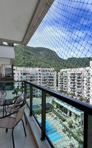 Apartamento à venda com 144m², 3 quartos e 2 vagas Apartamento à venda com 144m², 3 quartos e 2 vagasVaranda