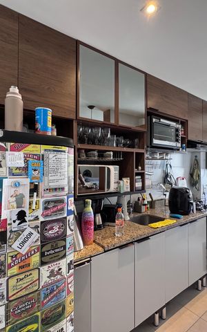 Apartamento à venda com 144m², 3 quartos e 2 vagas Apartamento à venda com 144m², 3 quartos e 2 vagasCozinha e Área de Serviço