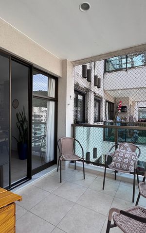 Apartamento à venda com 144m², 3 quartos e 2 vagas Apartamento à venda com 144m², 3 quartos e 2 vagasVaranda