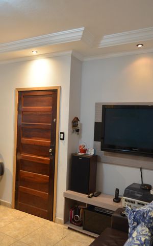 Casa à venda com 105m², 2 quartos e 2 vagasSala