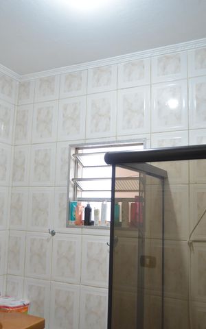 Casa à venda com 105m², 2 quartos e 2 vagasBanheiro Social