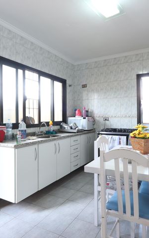 Casa à venda com 207m², 3 quartos e 5 vagasCozinha