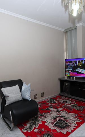 Casa à venda com 207m², 3 quartos e 5 vagasSala