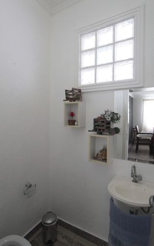 Casa à venda com 525m², 6 quartos e 5 vagasCasa 2 | Lavabo