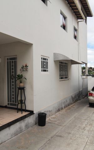 Casa à venda com 525m², 6 quartos e 5 vagasCasa 2 | Garagem