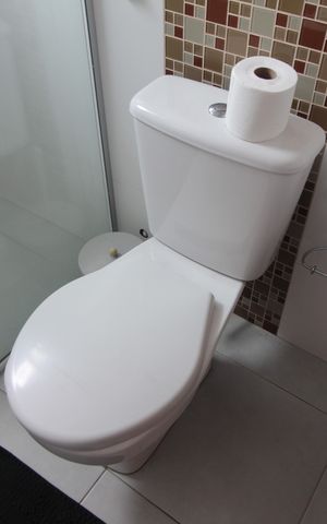 Casa à venda com 525m², 6 quartos e 5 vagasCasa 1 | Banheiro da Suite 2