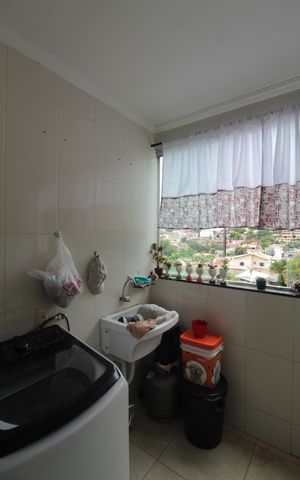 Casa à venda com 525m², 6 quartos e 5 vagasCasa 1 | Área de Serviço