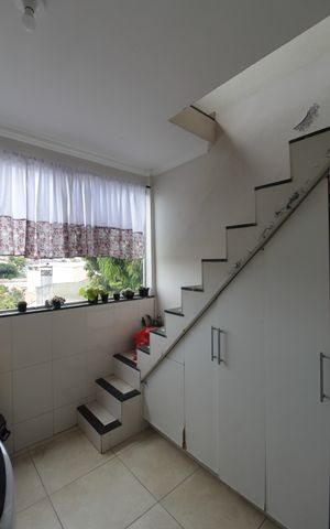 Casa à venda com 525m², 6 quartos e 5 vagasCasa 1 | Área de Serviço
