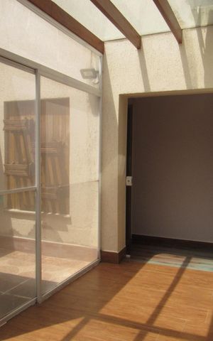 Casa para alugar com 120m², 2 quartos e 1 vagaSala 2 - Varanda