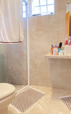 Casa para alugar com 120m², 2 quartos e 1 vaga Casa para alugar com 120m², 2 quartos e 1 vagaBanheiro