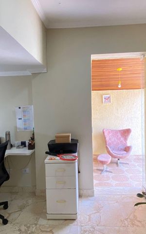 Casa para alugar com 120m², 2 quartos e 1 vaga Casa para alugar com 120m², 2 quartos e 1 vagaSala superior