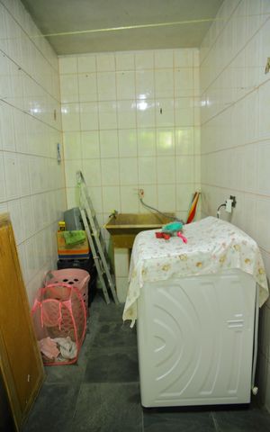 Casa à venda com 180m², 4 quartos e 2 vagasÁrea de Serviço Casa 2 