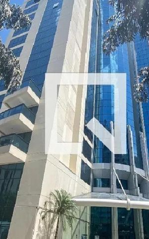 Studio à venda com 32m², 1 quarto e 1 vaga Studio à venda com 32m², 1 quarto e 1 vagaFachada