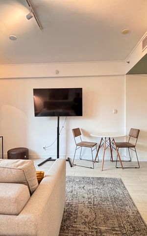 Studio à venda com 32m², 1 quarto e 1 vaga Studio à venda com 32m², 1 quarto e 1 vagaStudio