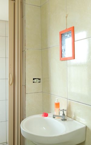 Casa à venda com 250m², 2 quartos e 5 vagasBanheiro 2