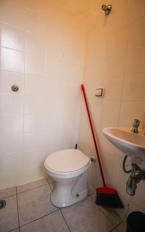 Casa à venda com 126m², 3 quartos e 3 vagasBanheiro de serviço