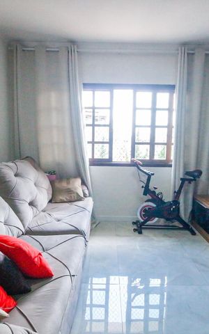 Casa à venda com 126m², 3 quartos e 3 vagasSala