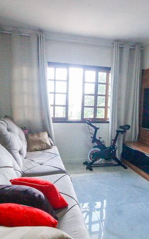 Casa à venda com 126m², 3 quartos e 3 vagasSala