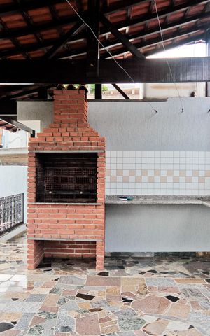 Casa à venda com 150m², 2 quartos e 2 vagas