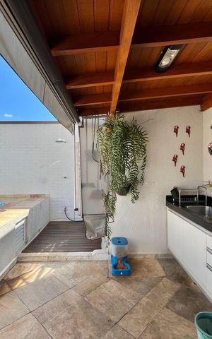 Apartamento à venda com 142m², 3 quartos e 3 vagas Apartamento à venda com 142m², 3 quartos e 3 vagasCobertura