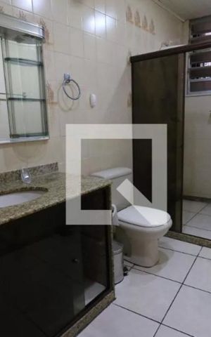 Casa para alugar com 210m², 2 quartos e sem vaga Casa para alugar com 210m², 2 quartos e sem vagaBanheiro