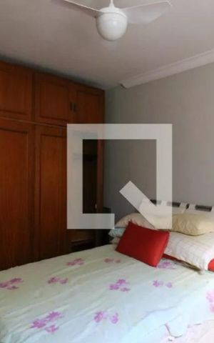 Casa para alugar com 210m², 2 quartos e sem vaga Casa para alugar com 210m², 2 quartos e sem vagaQuarto