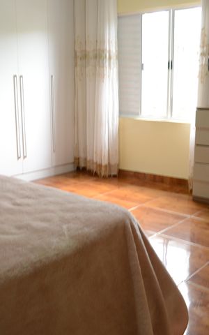 Casa para alugar com 200m², 1 quarto e 2 vagas