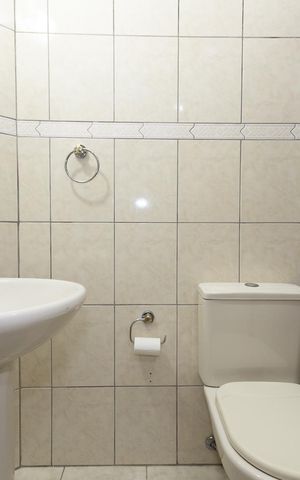 Casa à venda com 105m², 2 quartos e 1 vaga Casa à venda com 105m², 2 quartos e 1 vagaBanheiro 2