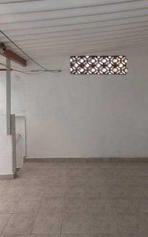 Casa à venda com 105m², 2 quartos e 1 vaga Casa à venda com 105m², 2 quartos e 1 vagaÁrea de Serviço / Quintal
