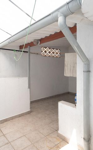 Casa à venda com 105m², 2 quartos e 1 vaga Casa à venda com 105m², 2 quartos e 1 vagaÁrea de Serviço / Quintal