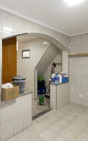 Casa à venda com 105m², 2 quartos e 1 vaga Casa à venda com 105m², 2 quartos e 1 vagaÁrea de Serviço