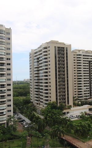 Apartamento à venda com 77m², 2 quartos e 1 vagaSuíte 1 - Vista
