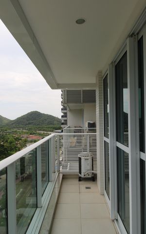 Apartamento à venda com 77m², 2 quartos e 1 vagaSala - Varanda
