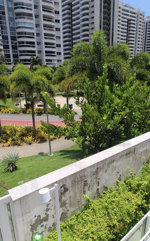Apartamento à venda com 77m², 2 quartos e 1 vagaÁrea comum  - Passagem para praça 