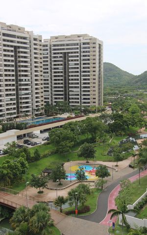Apartamento à venda com 77m², 2 quartos e 1 vagaSala - Varanda