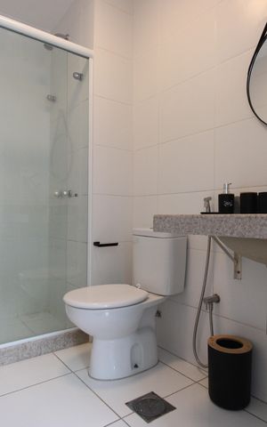 Apartamento à venda com 77m², 2 quartos e 1 vagaBanheiro da suíte 2