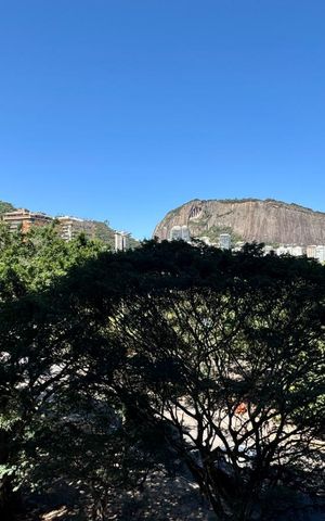 Apartamento à venda com 113m², 2 quartos e 1 vagaVaranda