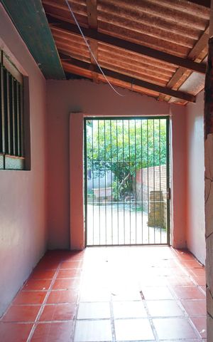 Casa à venda com 100m², 2 quartos e 1 vagaÁrea de Serviço