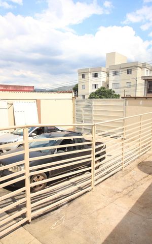 Casa à venda com 450m², 6 quartos e 4 vagasQuintal