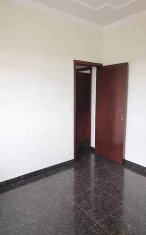 Casa à venda com 450m², 6 quartos e 4 vagasQuarto 4