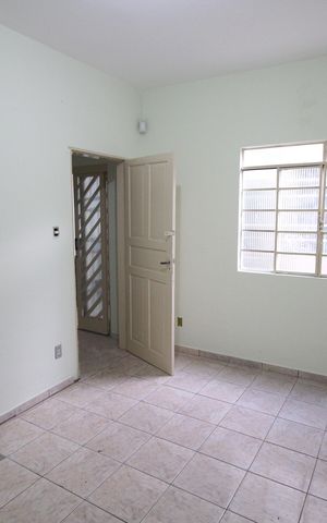 Casa à venda com 450m², 6 quartos e 4 vagasQuarto 6